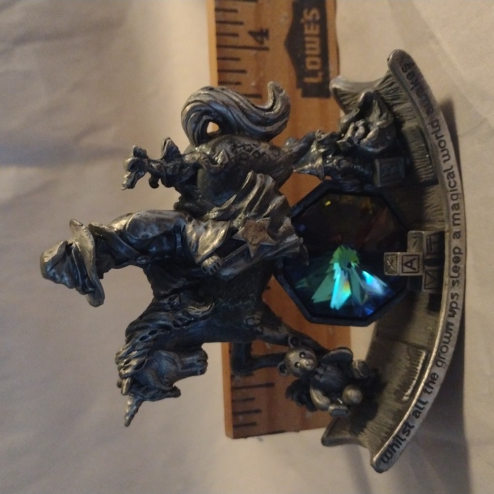 Tudor Mint pewter dragon "The Nursery" - Picture 10 of 10
